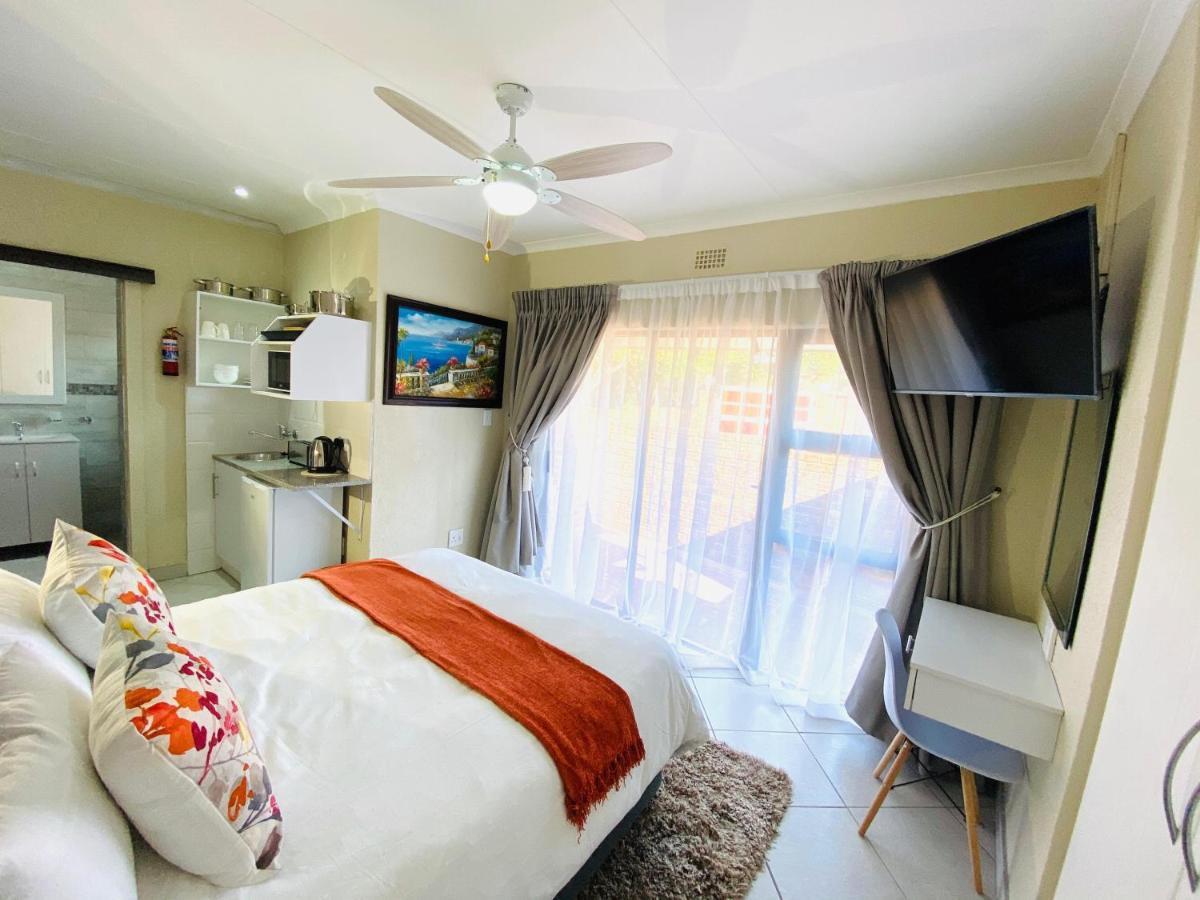 C&C Hotel Vibes Randpark Ridge Jhb 14 Units Available Randburg Ngoại thất bức ảnh